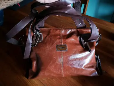 Cartera cuero sintético con correas ajustables - miniatura 3