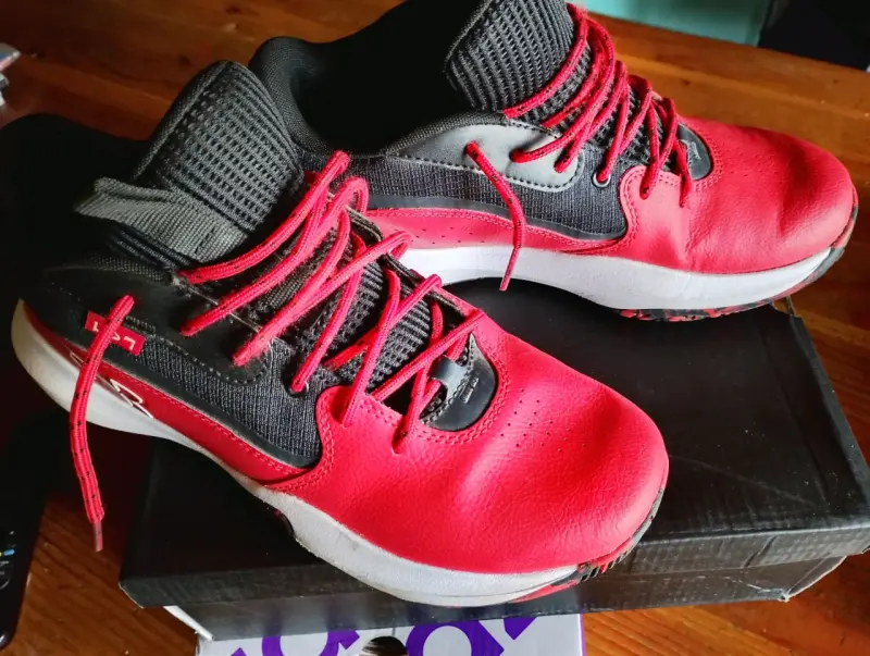 Zapatillas Basketball Under Armour 40/41 - 1