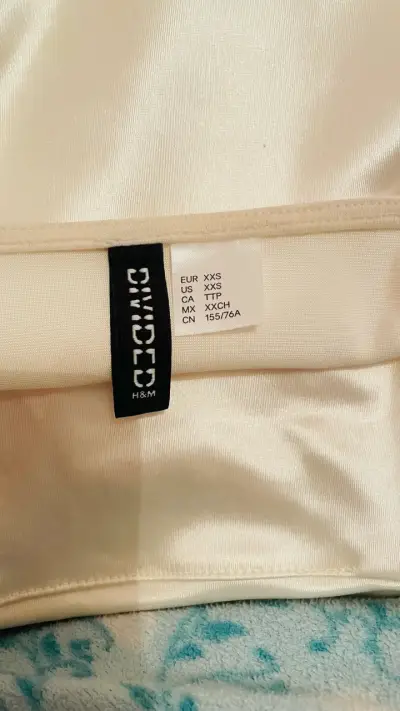 Vestido satinado beige H&M Divided - miniatura 3