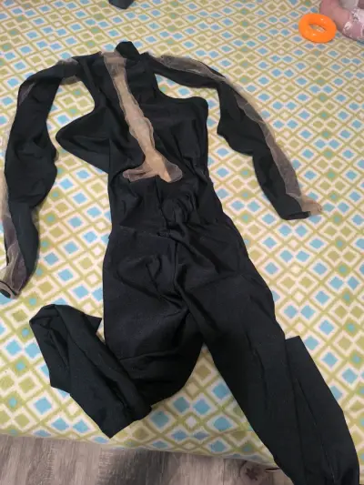 Enterito negro con diseño transparente - miniatura 2