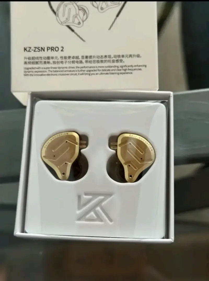 Audífonos In-Ear KZ ZSN Pro 2 Dorados - 1