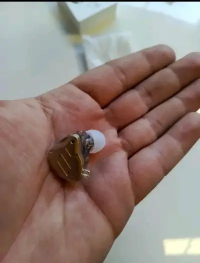 Audífonos In-Ear KZ ZSN Pro 2 Dorados - miniatura 2
