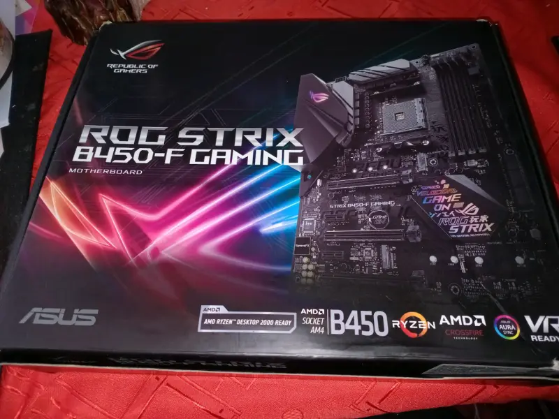Placa Madre ASUS ROG Strix B450-F Gaming - 1