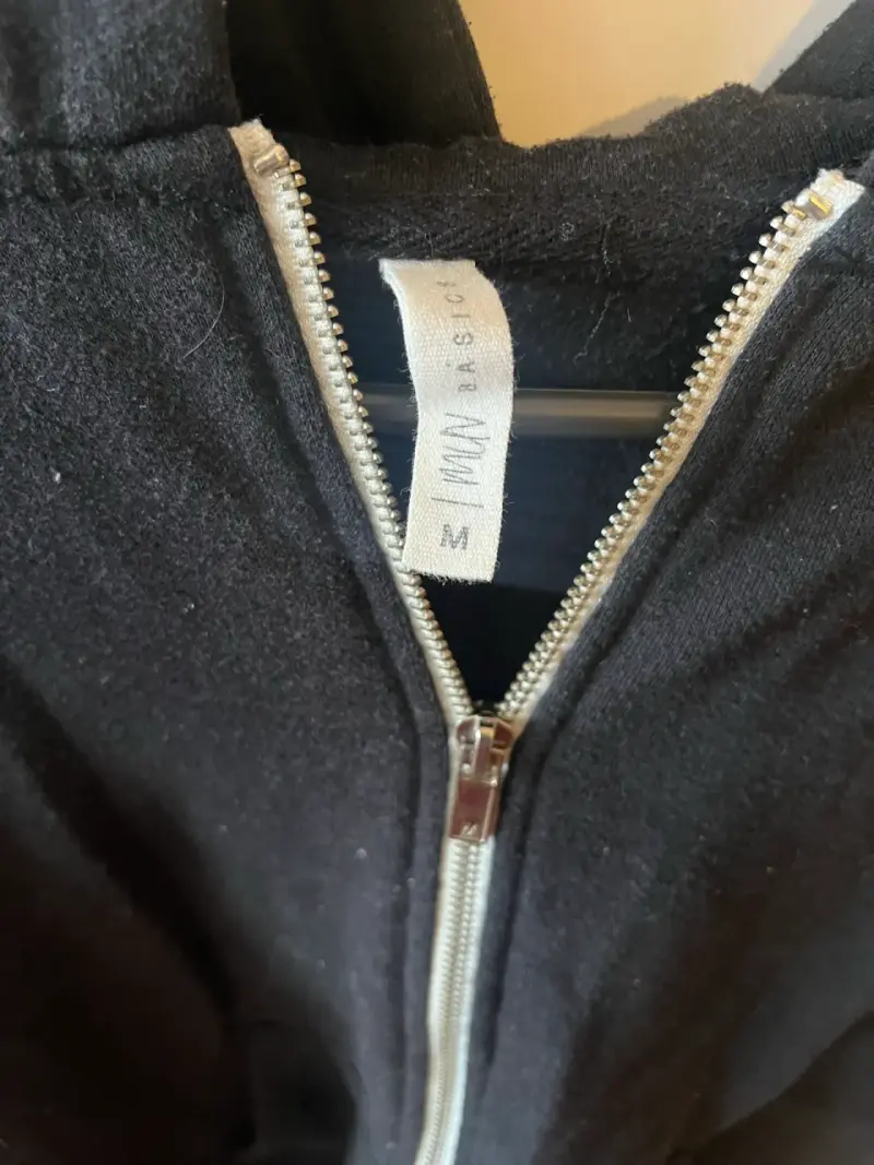 Polerón con capucha negro unisex talla M - 3