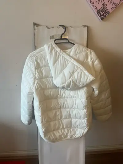 Chaqueta acolchada blanca para niña Forever 21 - miniatura 2
