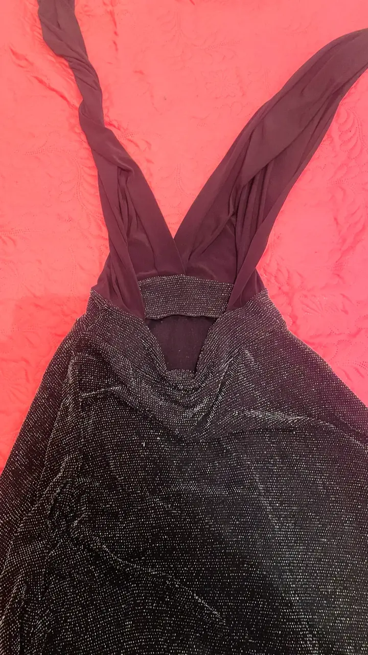 Vestido largo negro con brillo y mangas largas - 3