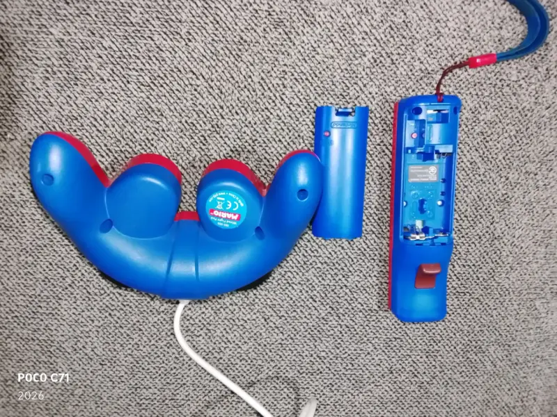 Controles de juego rojo y azul para Wii - 2