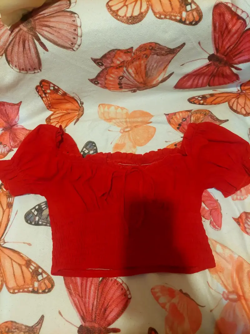 Blusa roja con hombros descubiertos para mujer - 2