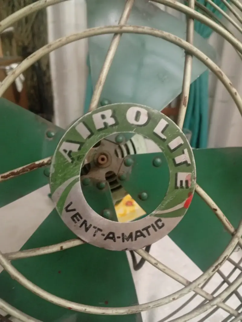 Ventilador vintage Air-O-Lite verde - 2