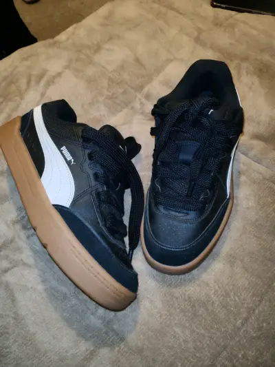 Zapatillas deportivas negras Puma - miniatura 1