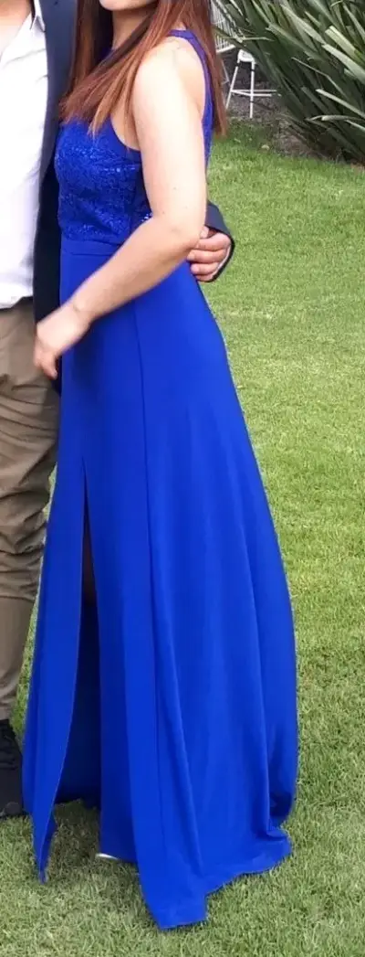 Vestido largo azul con encaje y abertura - miniatura 1