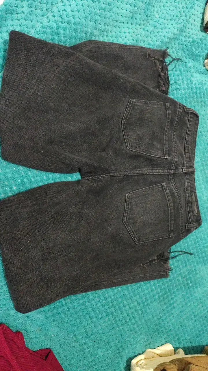 Jeans largos negros desgastados para mujer - 3