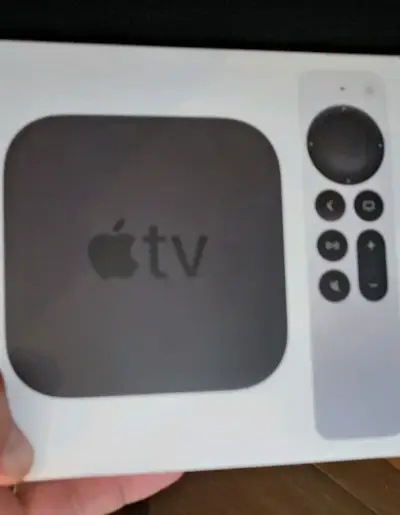 Apple TV 4K 64GB con control remoto - miniatura 3