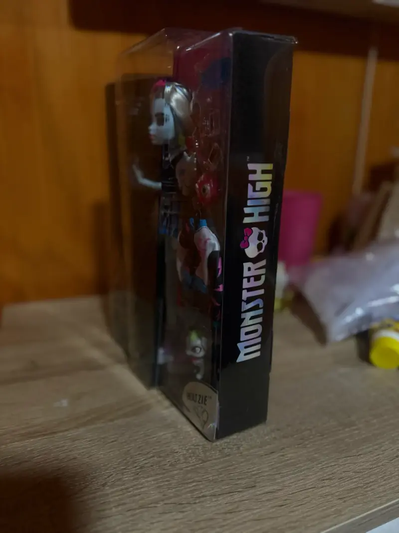 Muñeca Monster High Frankie Stein con Accesorios - 2