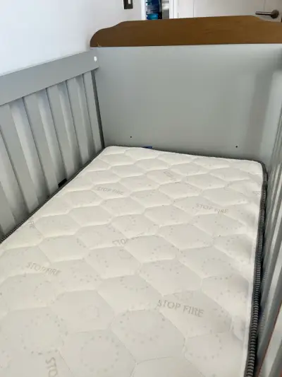 Cuna Convertible 3 en 1 para Bebé - miniatura 2