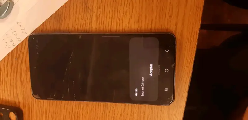 Smartphone Samsung Galaxy S21 con detalles - 5