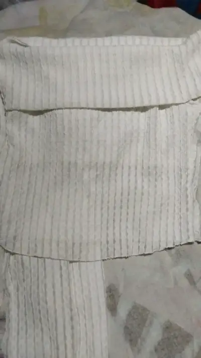 Conjunto de ropa blanca de dos piezas talla XXL - miniatura 2