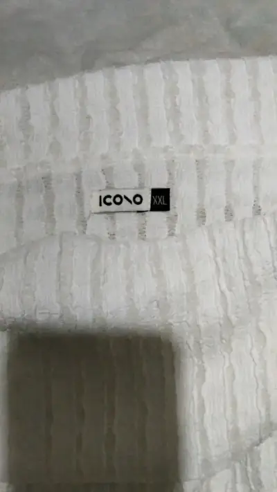 Conjunto de ropa blanca de dos piezas talla XXL - miniatura 3