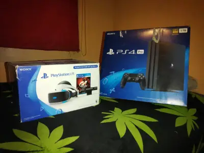 Consola Sony PS4 Pro 1TB con Juegos y VR - miniatura 1