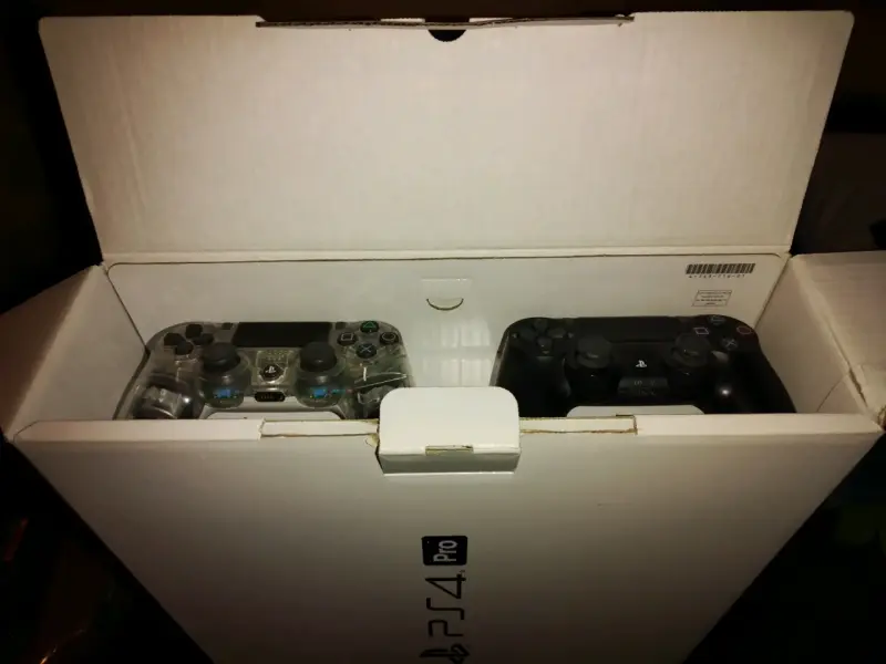 Consola Sony PS4 Pro 1TB con Juegos y VR - 2