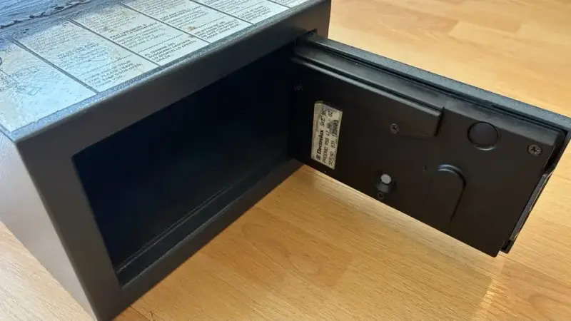 Caja fuerte electrónica Electrolux - 2