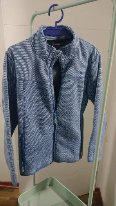 Chaqueta azul con diseño de puntos para mujer - miniatura 1