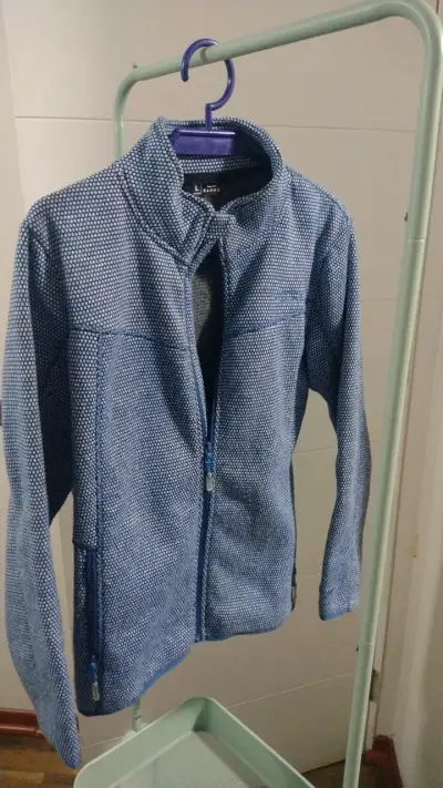 Chaqueta azul con diseño de puntos para mujer - miniatura 2
