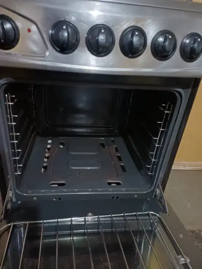 Cocina a gas de 4 quemadores con horno - miniatura 6