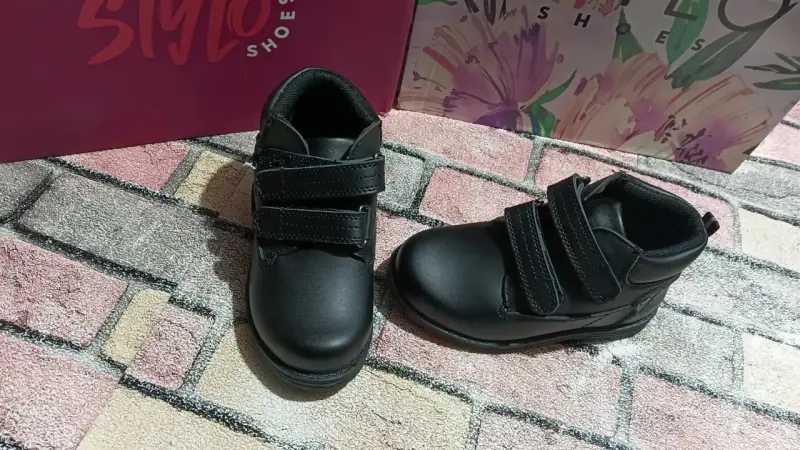 Zapatos de niña esta todo nuevo - 3