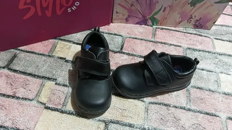 Zapatos de niña esta todo nuevo - 5