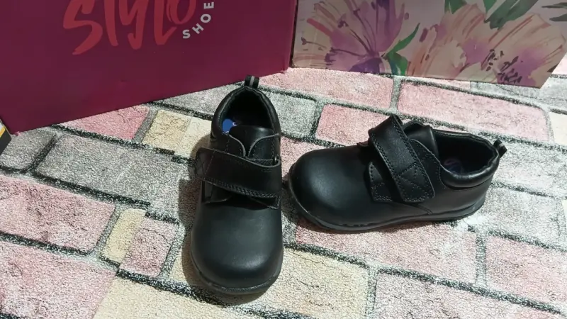 Zapatos de niña esta todo nuevo - 6