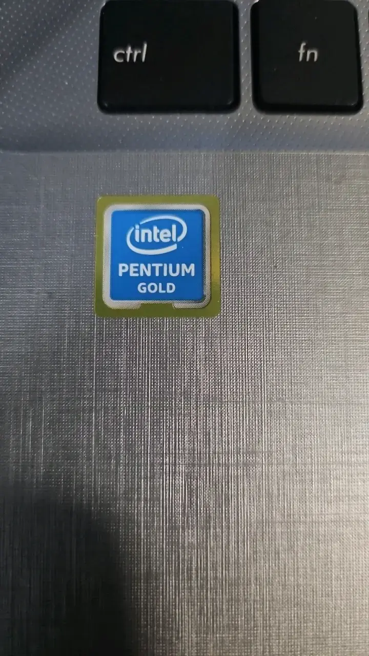 Notebook ASUS con pantalla HD y procesador Intel - 6