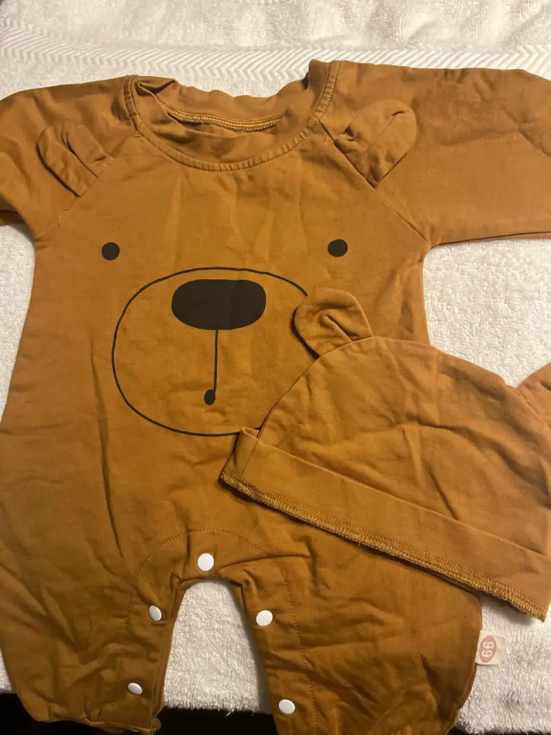 Conjunto de ropa para bebé con diseño de oso - 2