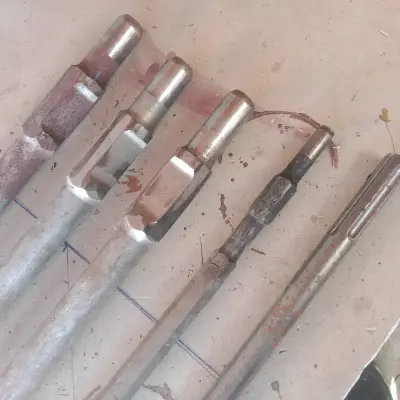 Juego de cinceles para martillo Makita - miniatura 1