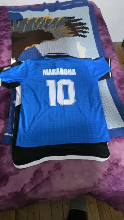 Camiseta retro Maradona Argentina azul - miniatura 1