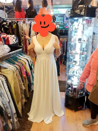 Vestido largo blanco elegante para mujer - miniatura 3