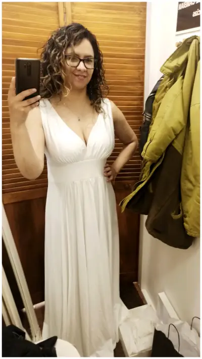 Vestido largo blanco elegante para mujer - miniatura 5