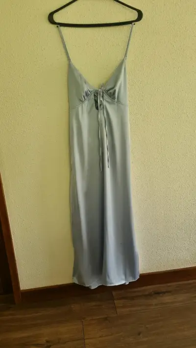 Vestido largo de tirantes azul claro - miniatura 1
