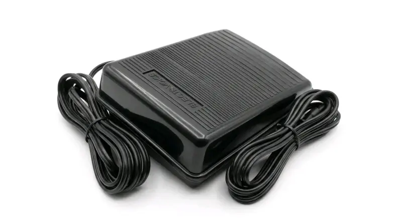 Máquina de Coser Eléctrica Portátil con Pedal - 2