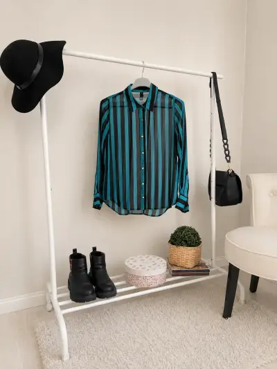 Blusa Rayada Calipso y Negro - miniatura 1