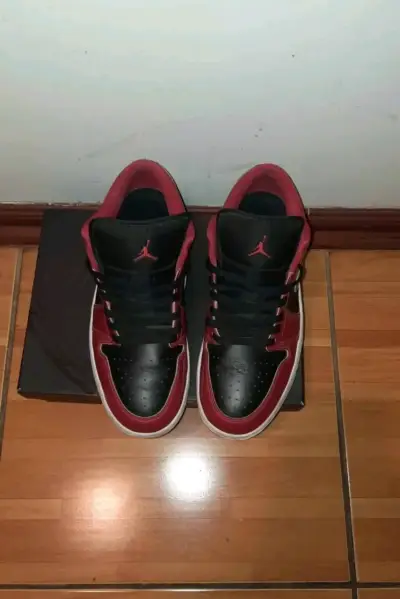 Nike Air Jordan 1 low de charol CONVERSABLES - miniatura 4