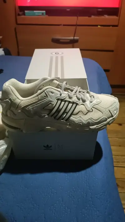 Zapatillas Adidas Bad Bunny Response wonder white - miniatura 2