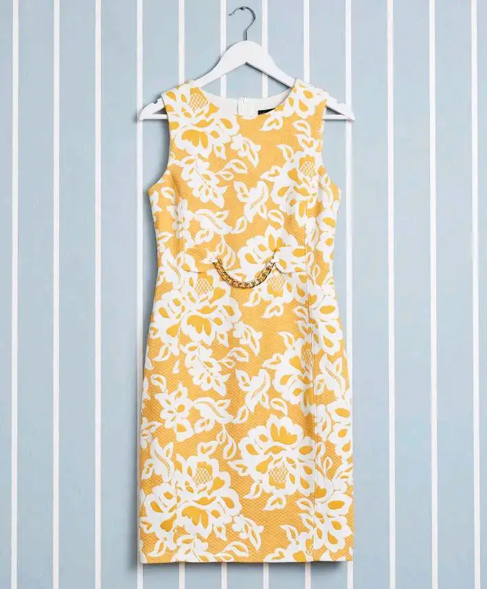 Vestido floral amarillo y blanco elegante - 2
