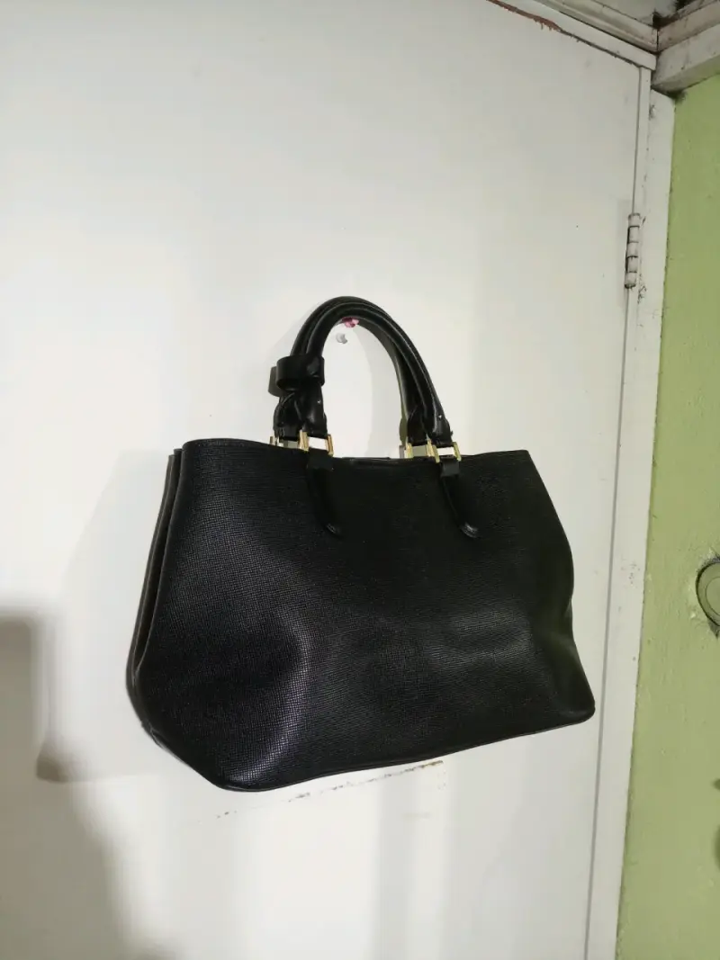 Bolso de mano negro elegante - 2