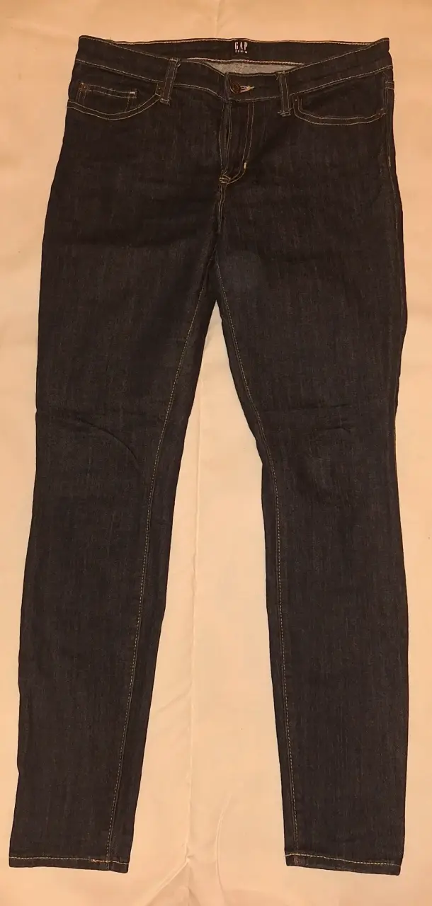 Jeans ajustados azul oscuro GAP para mujer - 2