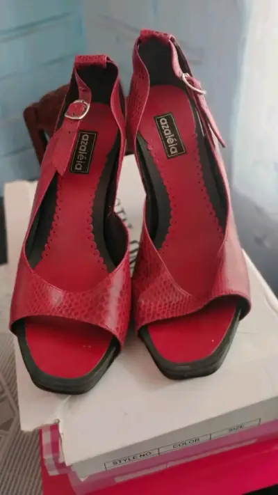 Sandalias de tacón rojas Azaleia elegantes - miniatura 1