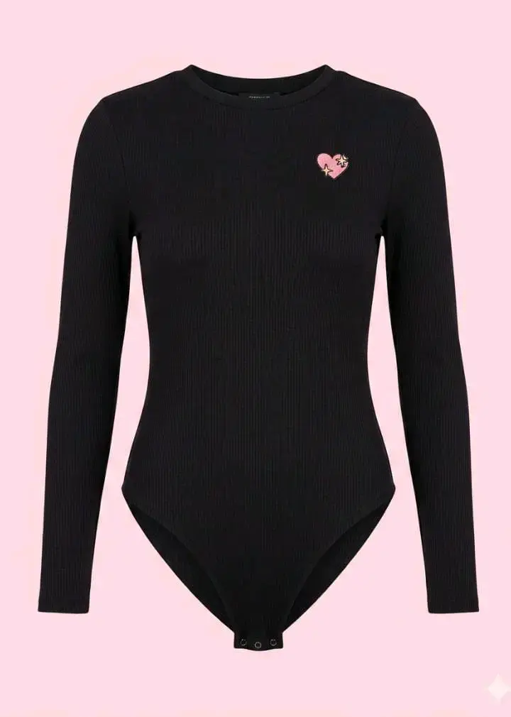 Body negro manga larga Forever 21 con diseño de corazón - 1