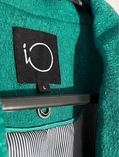 Blazer verde esmeralda para mujer marca IO - miniatura 2