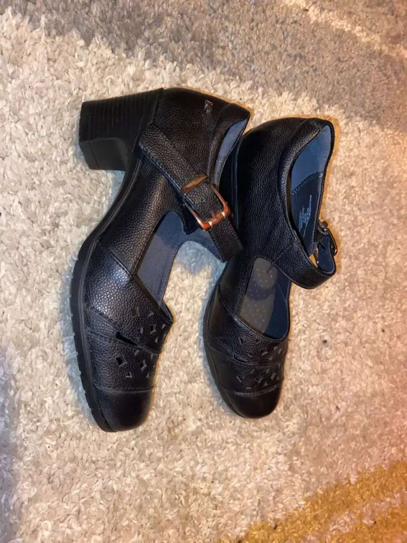 Zapatos de Mujer Negros con Tacón Bajo - 2