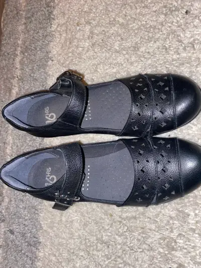 Zapatos de Mujer Negros con Tacón Bajo - miniatura 5